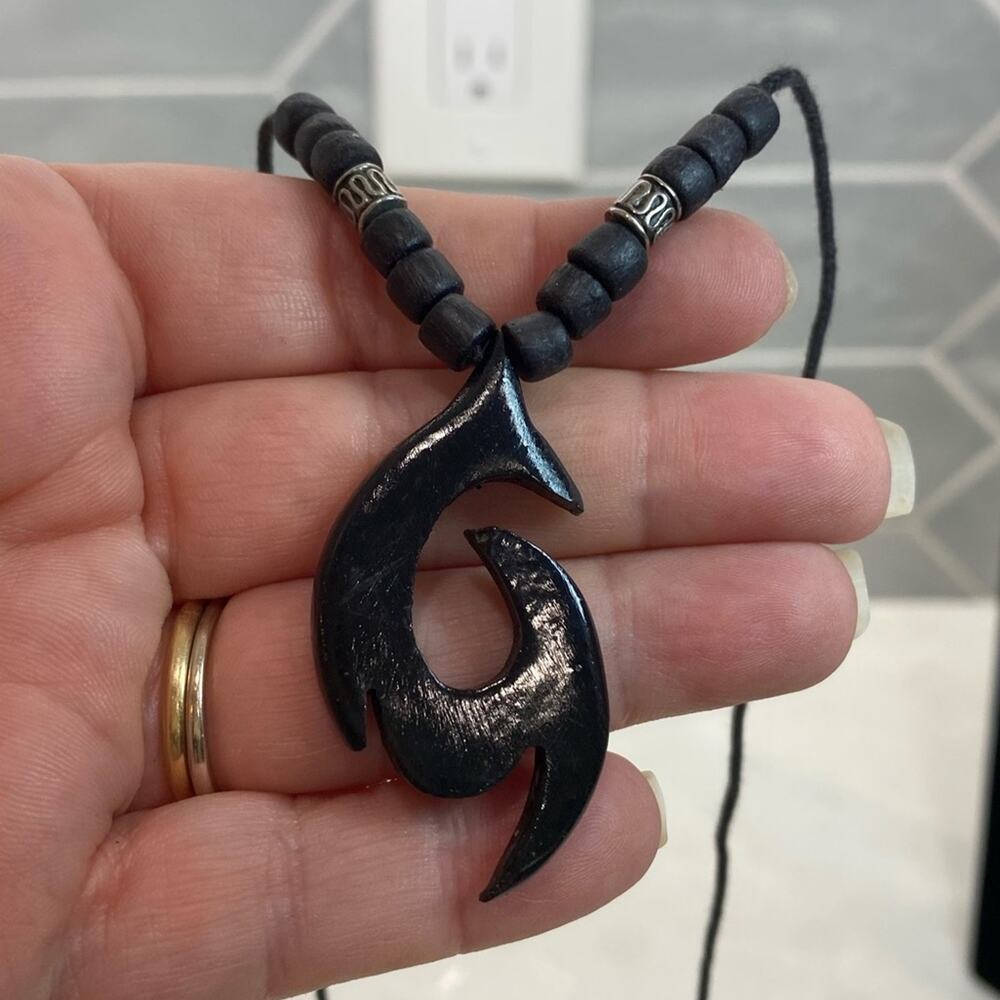 Maori Ethnic Moana Necklace Natural Black Wood Hawaiian fish hook
